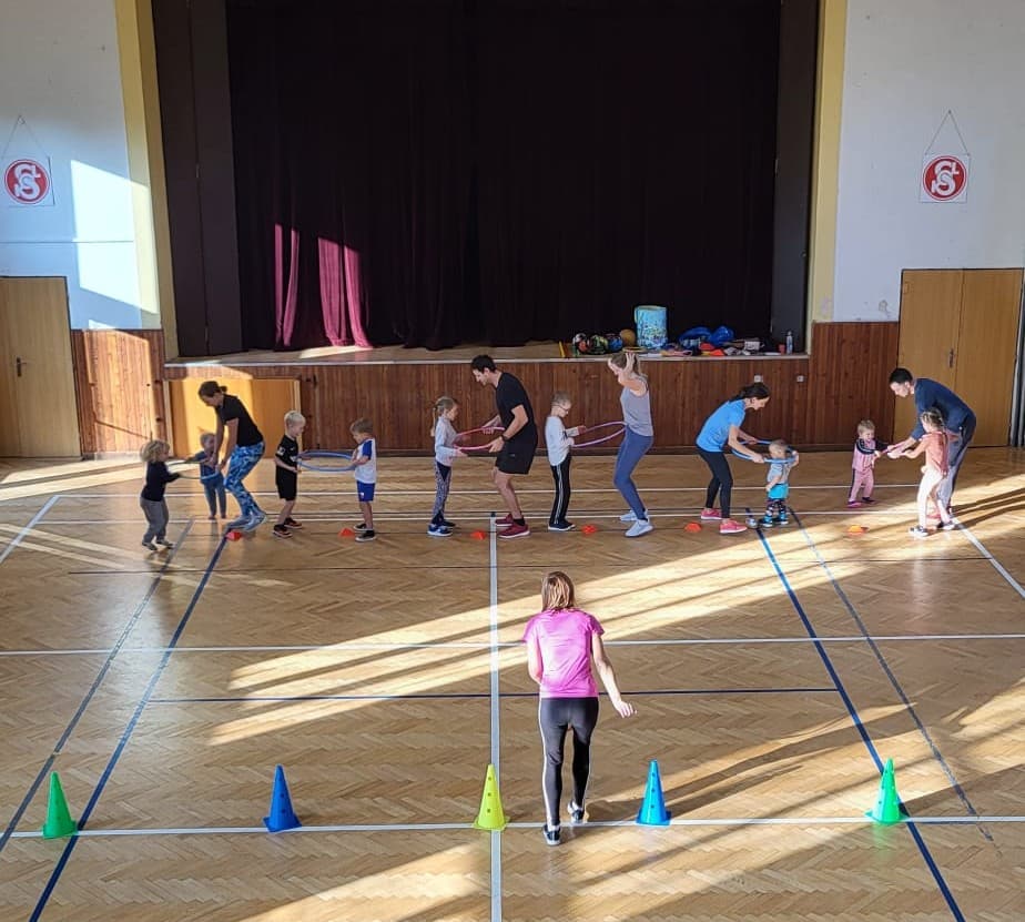 Rodinko, hýbej se! - rodiče a děti