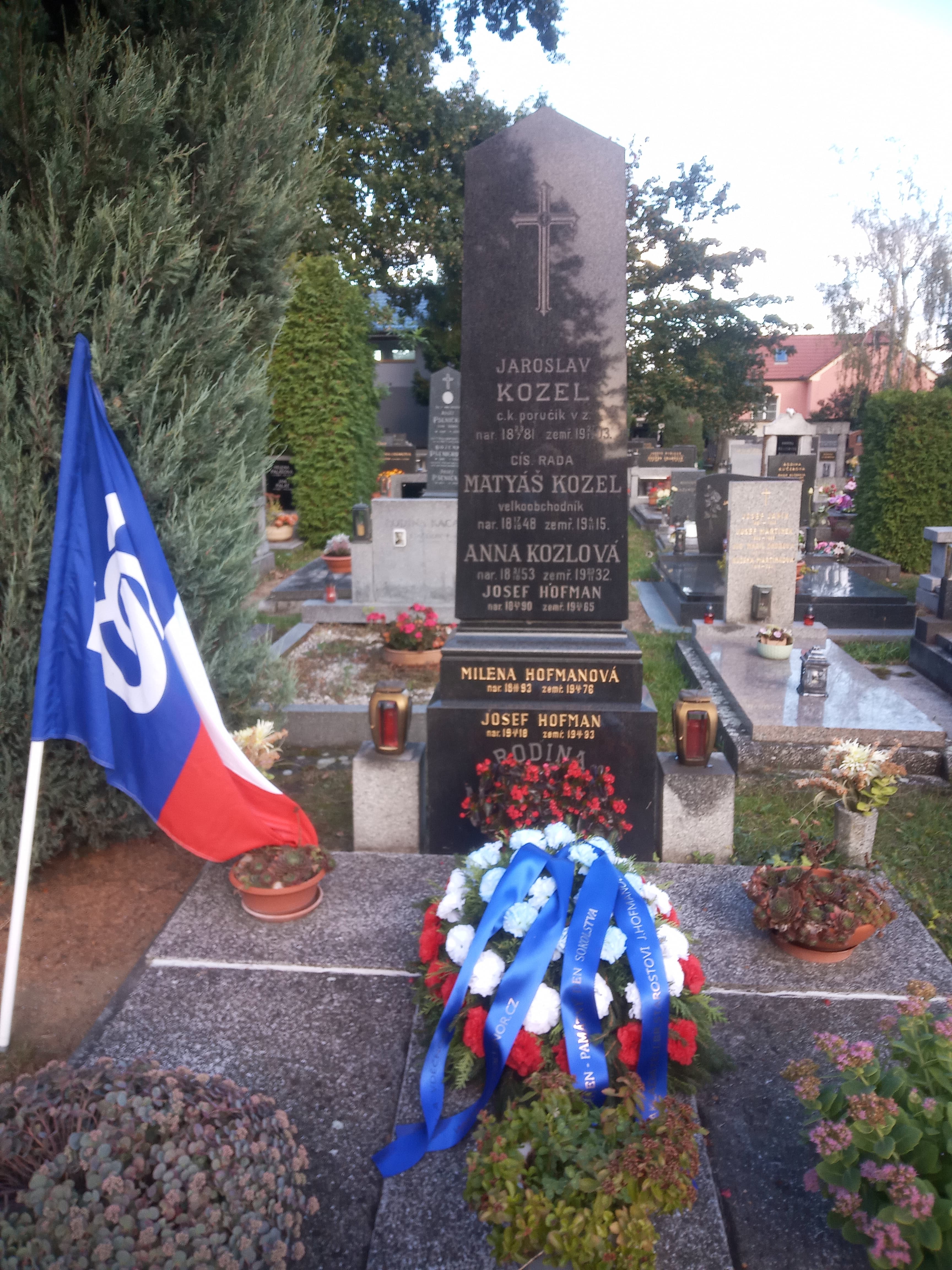 8.10. – Památný den sokolstva a pojmenování naší sokolovny - foto 3