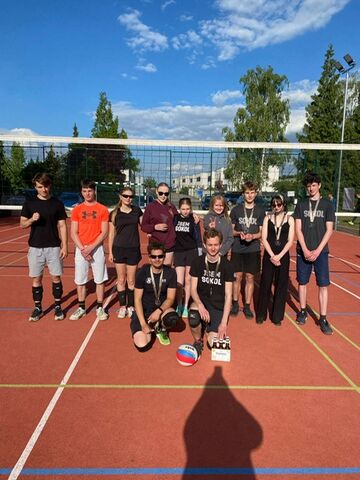 Volejbalový květen plný úspěchů pod vedením Péťi Halíka!